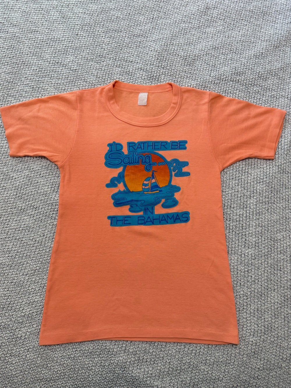 Vintage 80s single stitch puff print sailing Bahamas tee - small